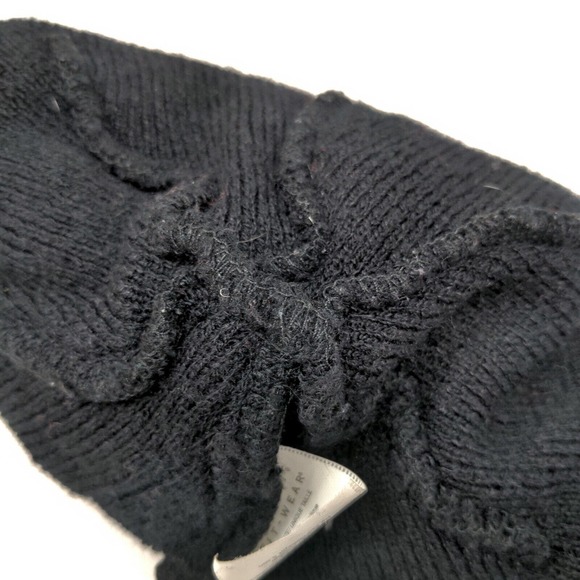 Running Room Men's Knit Beanie Hat Black Size OS 100% Acrylic Embroidered Canada - Picture 11 of 11